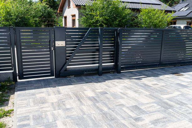Best Driveway Pavers Near Me  in Dyersville, IA